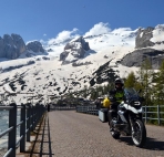 Passa Fedaia con ghiacciaio della Marmolada